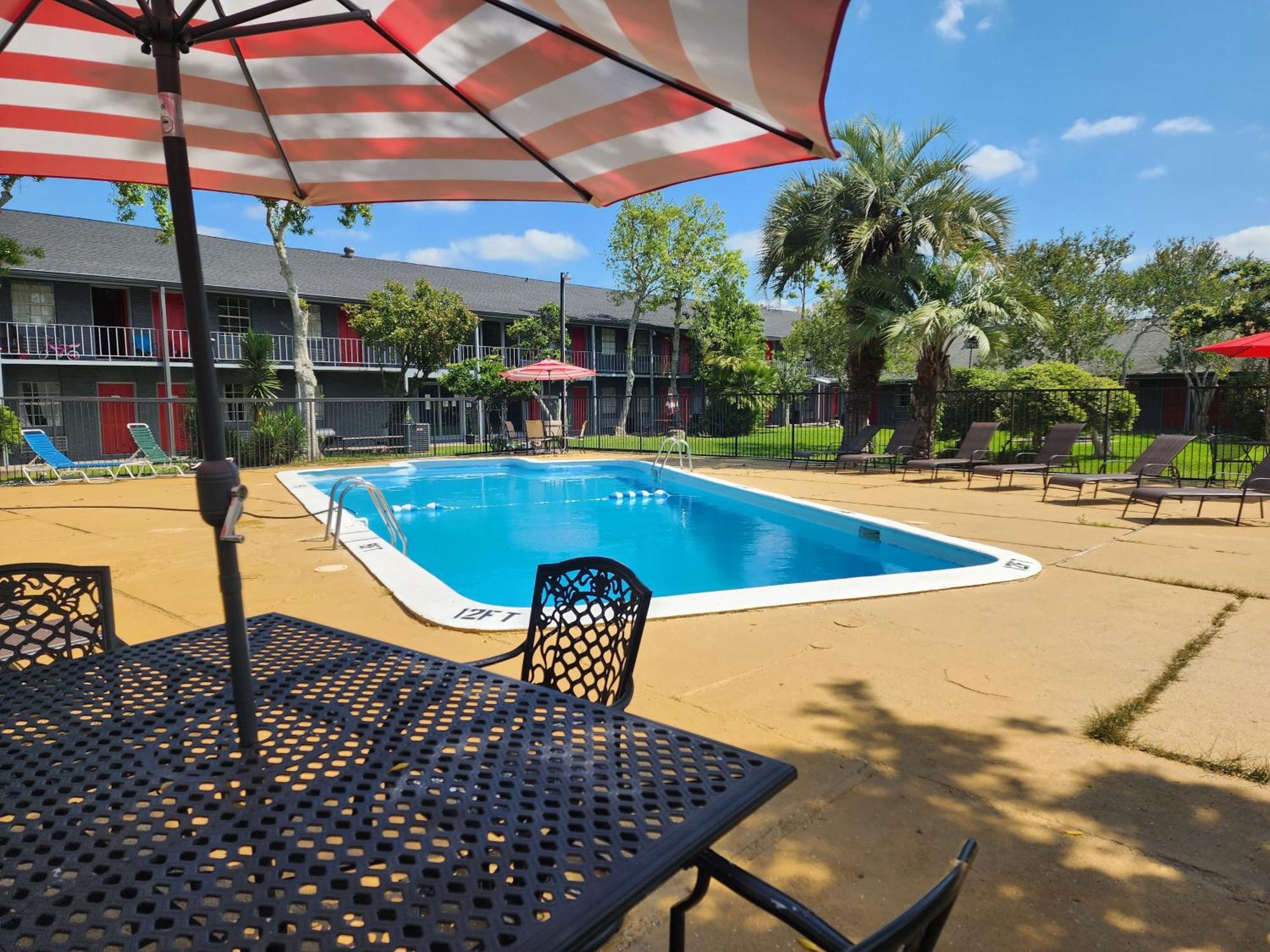 Red Carpet Inn - Houma Dış mekan fotoğraf